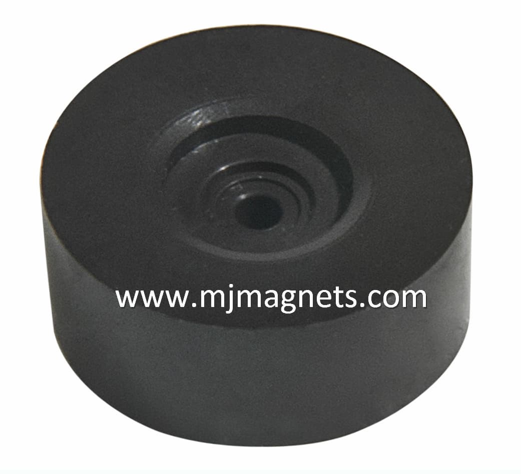 Bonded magnet with tinny dimensions